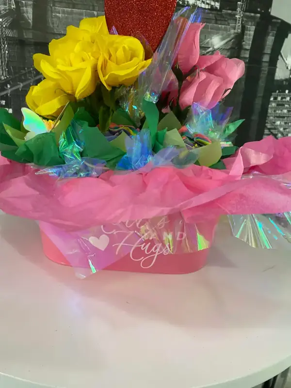 Floral Cupcake Bouquet (7 Count)