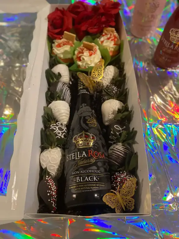 Non-Alcoholic Stella Rose Gift Box